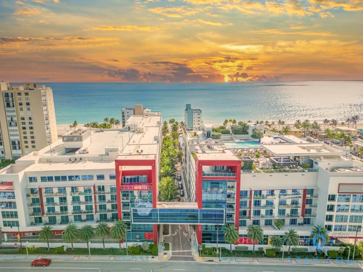 Beach Resort INFINITY EDGE SWIMMING POOL Hollywood Exterior foto